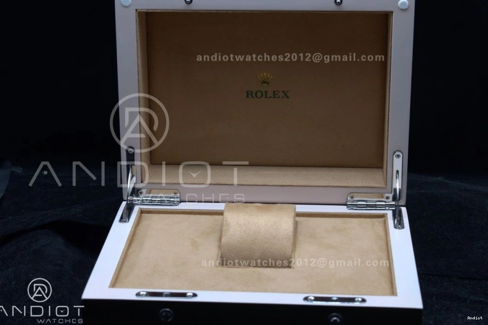 Box Top End Rolex Green Wood 0417